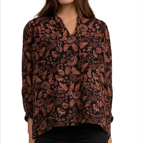 NWT ELAN Autumn Print 3/4 Sleeve Split Neck Tie Front Top Size Small - Picture 1 of 6